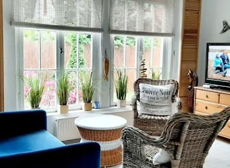 빌라 Dom Nad Morzem House By The Sea *