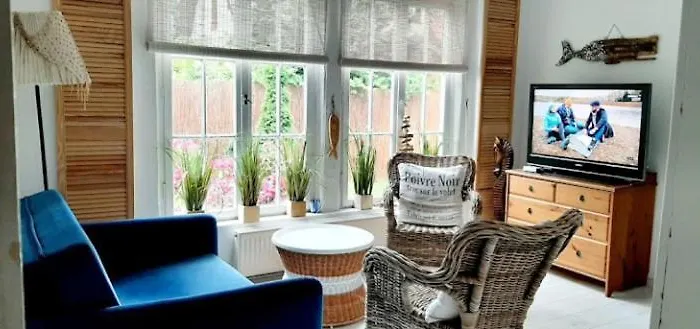 Villa Dom Nad Morzem House By The Sea *